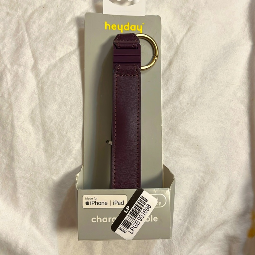 NWT NIB heyday charger cable keychain strap style usb to Iphone /Ipad